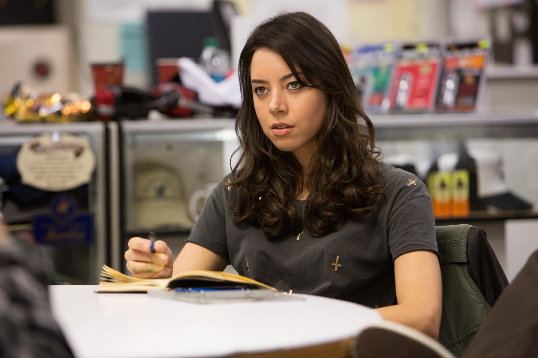 Aubrey Plaza Playing it Cool