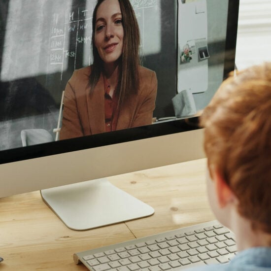 5 Best Apps For Online Video Meetings