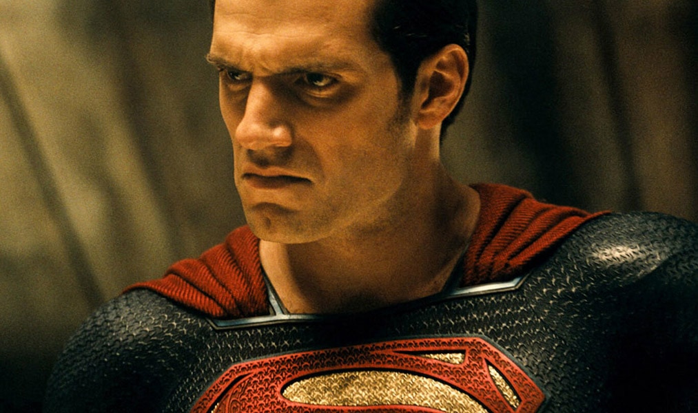 Henry Cavill Deep In Superman Talks With Warner Bros