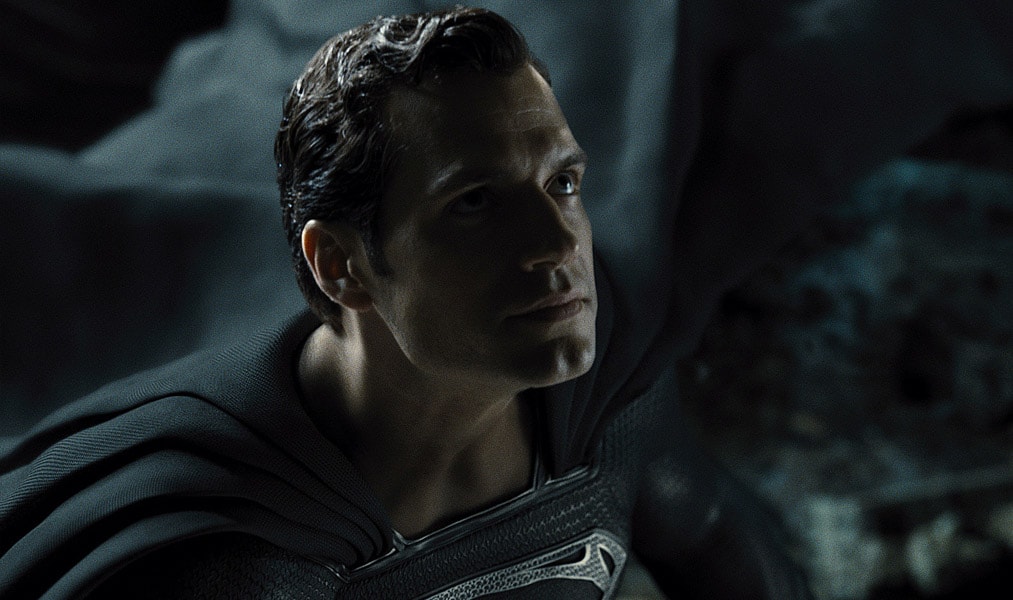 Henry Cavill Deep In Superman Talks With Warner Bros