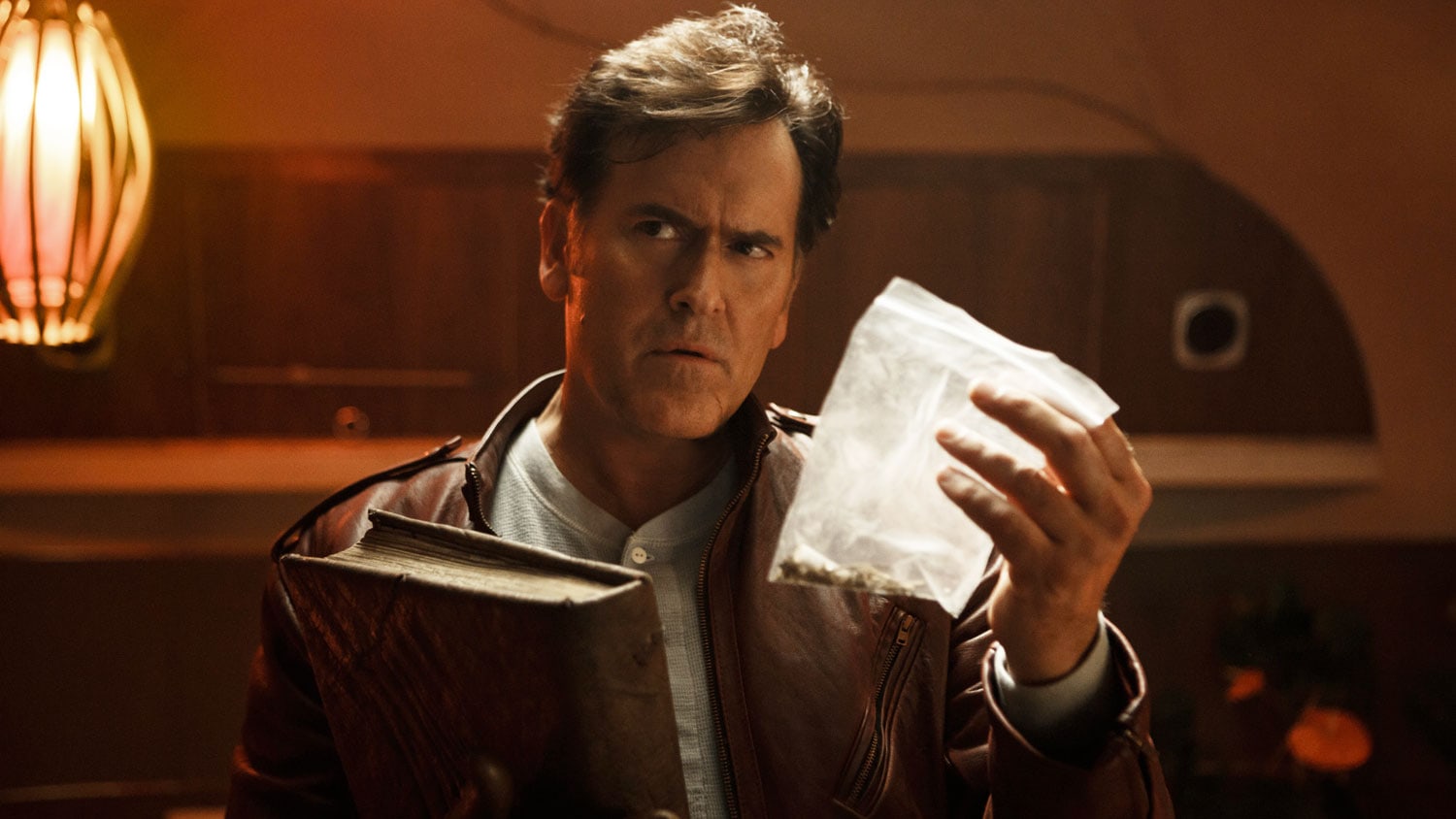 Bruce-Campbell-Ash-Vs-Evil-Dead. 