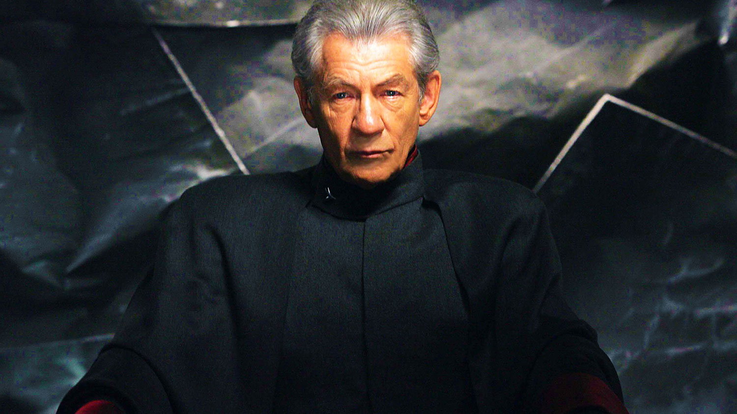 Ian-McKellen-Magneto-Scarlet-Witch-X-Men-Elizabeth-Olsen