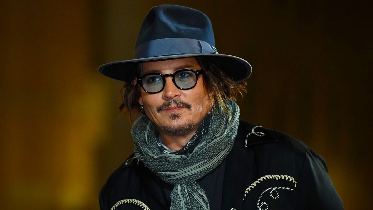 Johnny-Depp-Donates-$800K-To-Charity