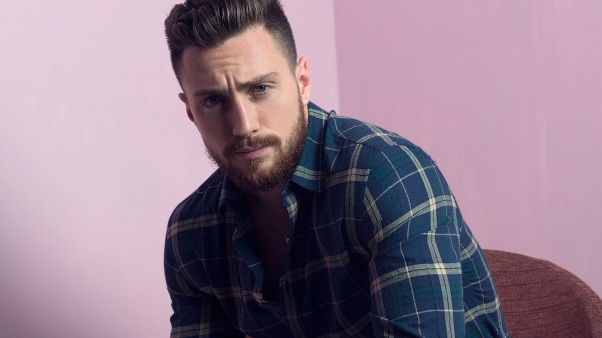 Aaron Taylor Johnson se setkává s Jamesem Bondem