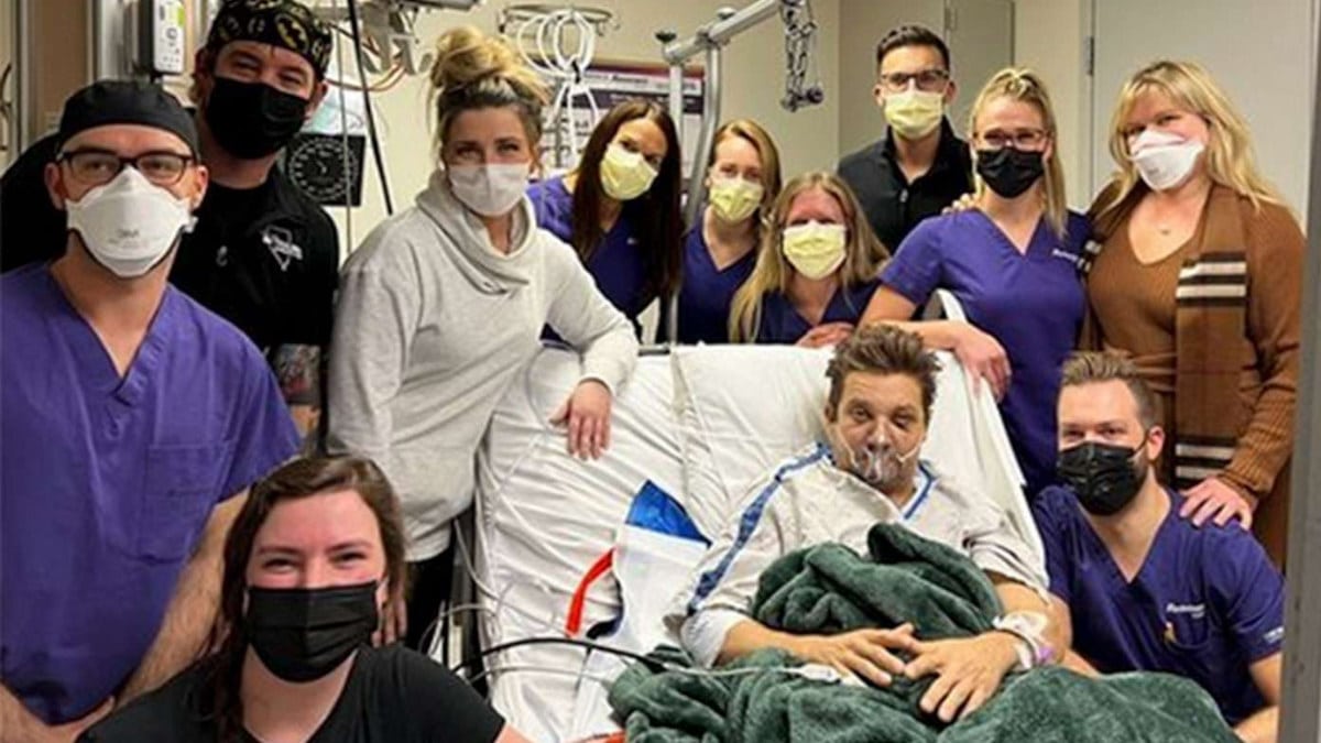 Friends Worried Jeremy Renner Might Never Walk Again
