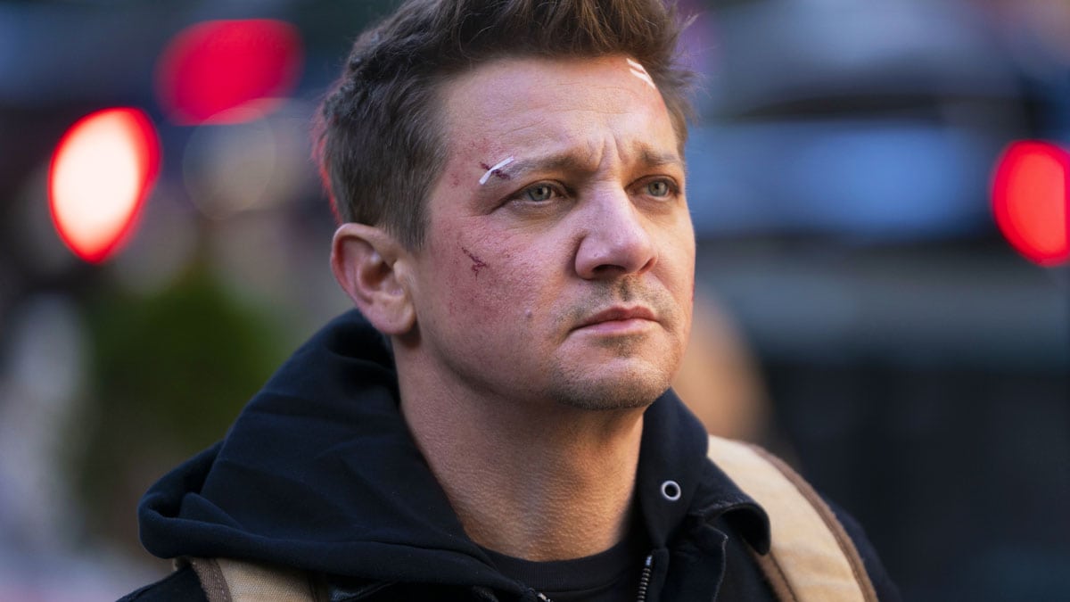 jeremy-renner-blunt-chest-trauma-horrific-accident