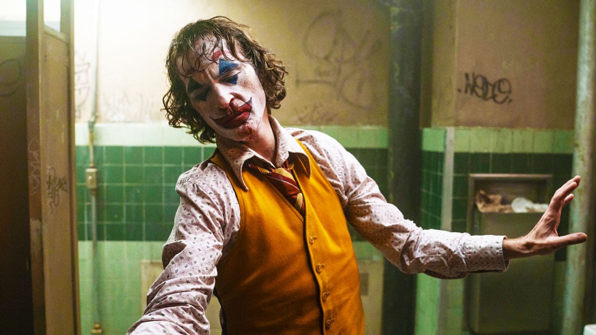 joker-2-extras-not-allowed-bathroom-on-set