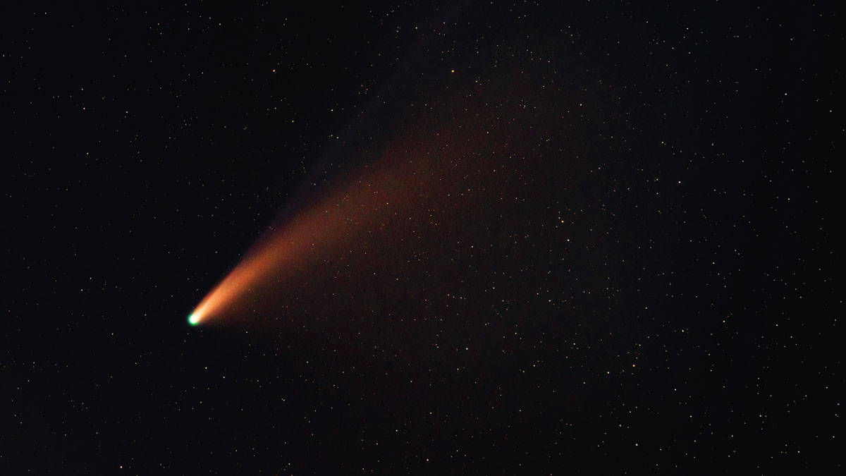 horned-comet-racing-towards-earth-1