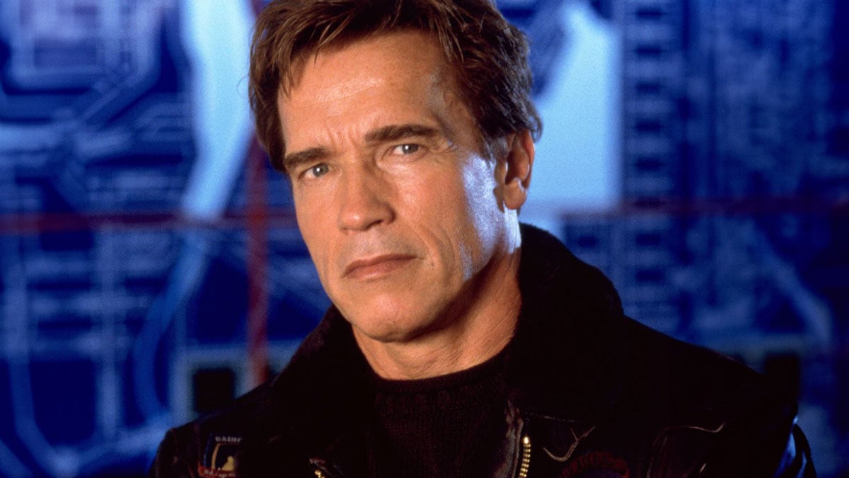 Arnold-Schwarzenegger-Sci-Fi-Action-Thriller-2