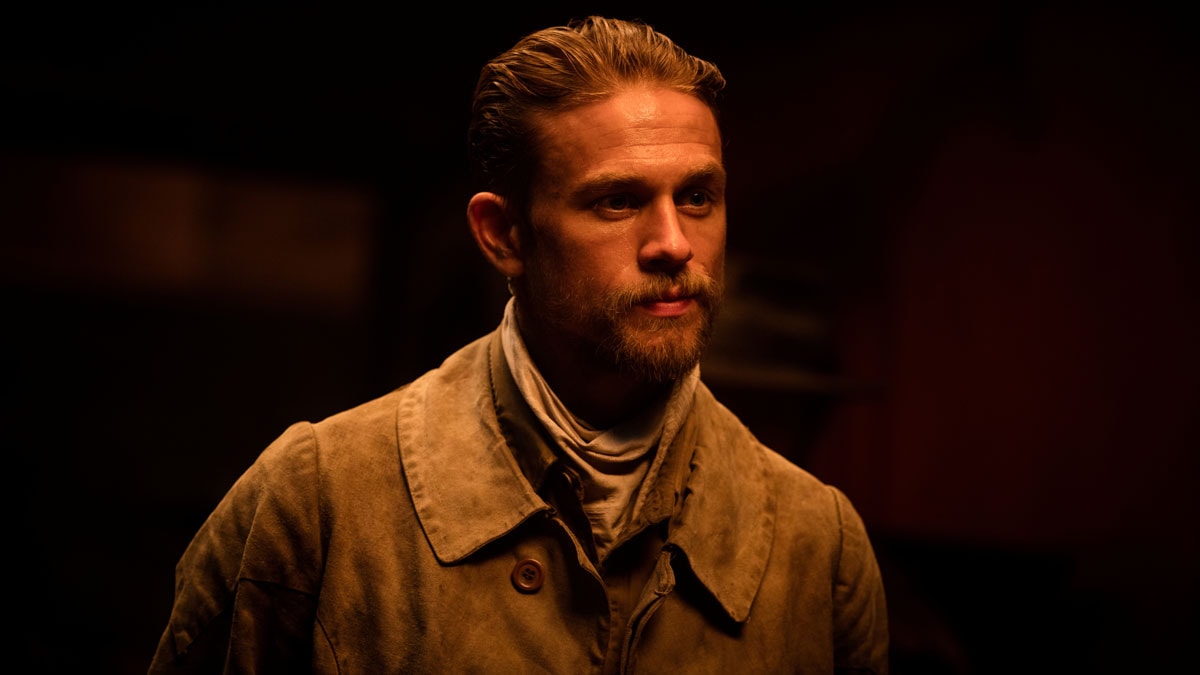 charlie-hunnam-offered-green-arrow-role
