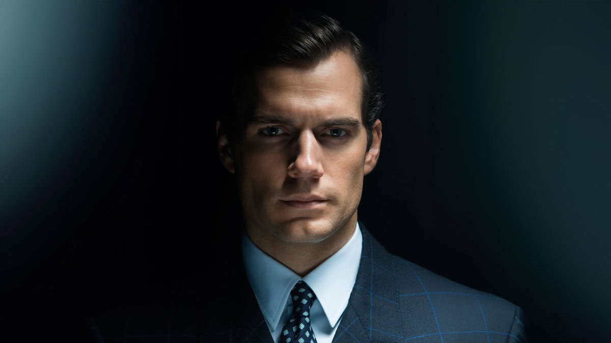 henry-cavill-james-bond-trailer-4