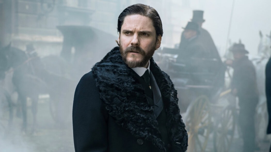 psychological-thriller-max-the-alienist